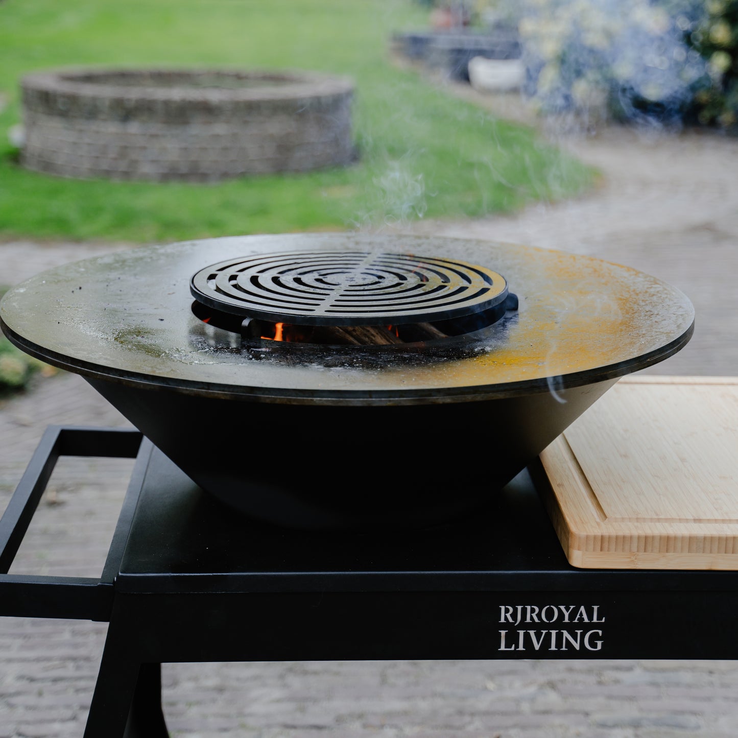 BBQ Plancha Grill Big Jack Black 2.0 - Con tapa y leñero