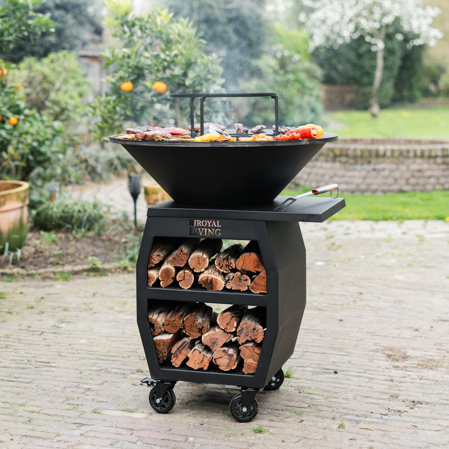 Brasero BBQ Plancha Grill Compañero XXL Blackline - Con tapa y depósito de leña Ø80cm