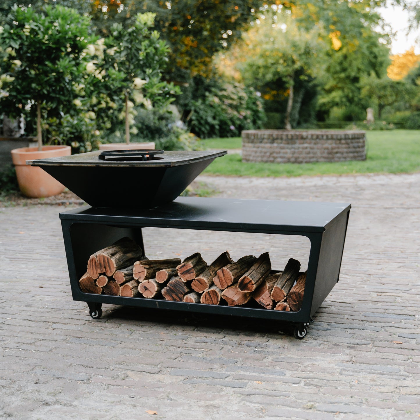 Brasero BBQ Plancha Grill Compañía - con tapa y depósito de leña 60Ø - Sin Tabla Cortar