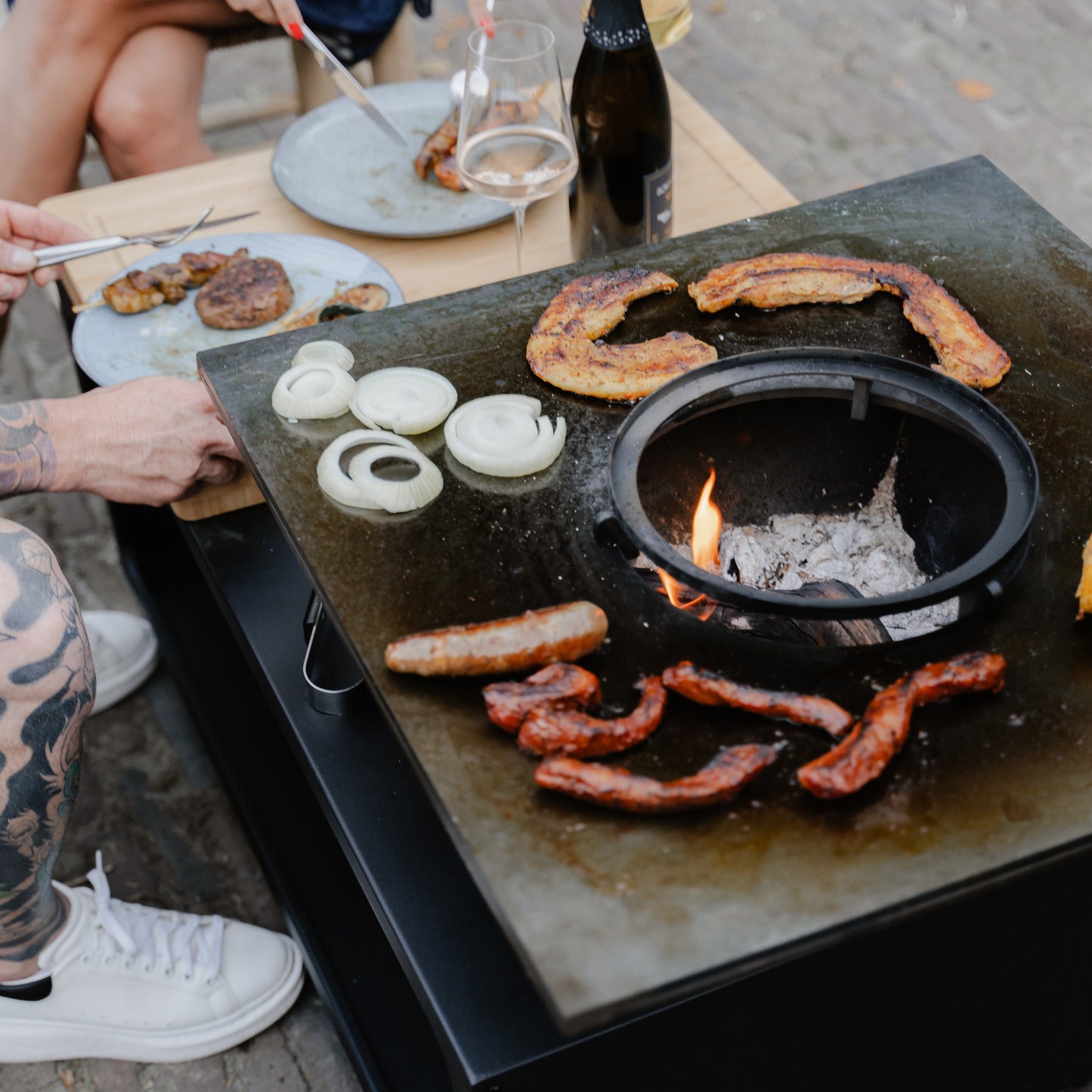 Brasero BBQ Plancha Grill Compañía - con tapa y depósito de leña 60Ø - Sin Tabla Cortar