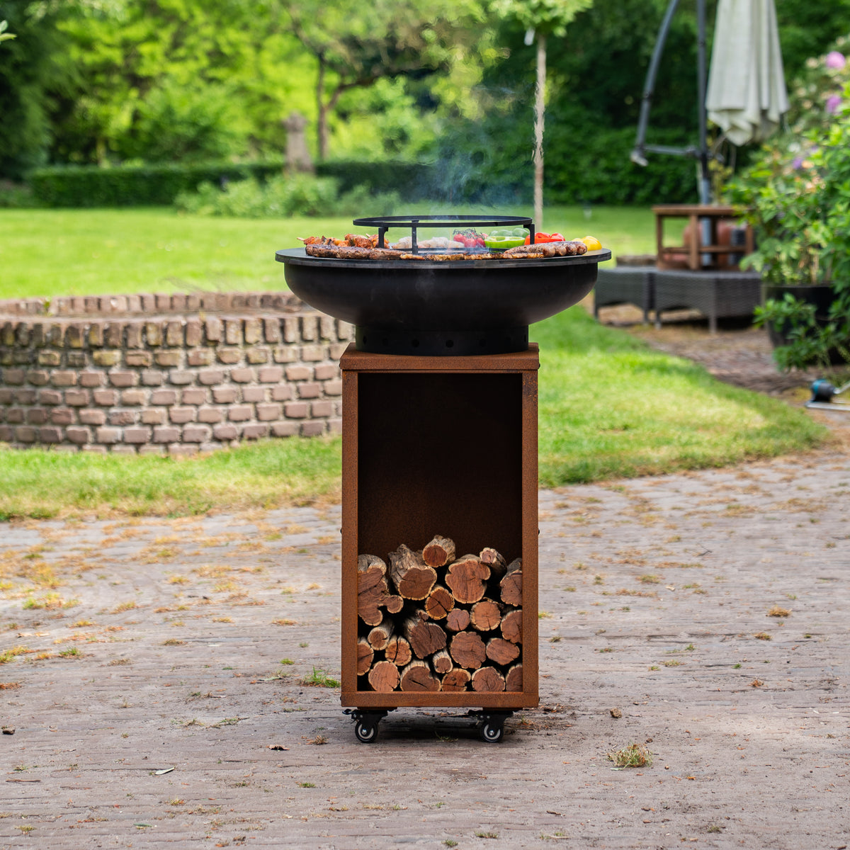 Barbacoa Plancha Grill Blackline Acero Corten 8mm Camarada 2.0 - Con atizador y leñero Ø70cm