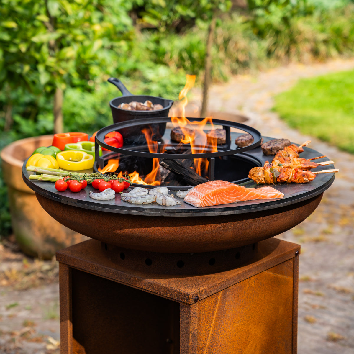 Barbacoa Plancha Grill Acero Corten 8mm Camarada 2.0 - Con atizador y leñero Ø70cm