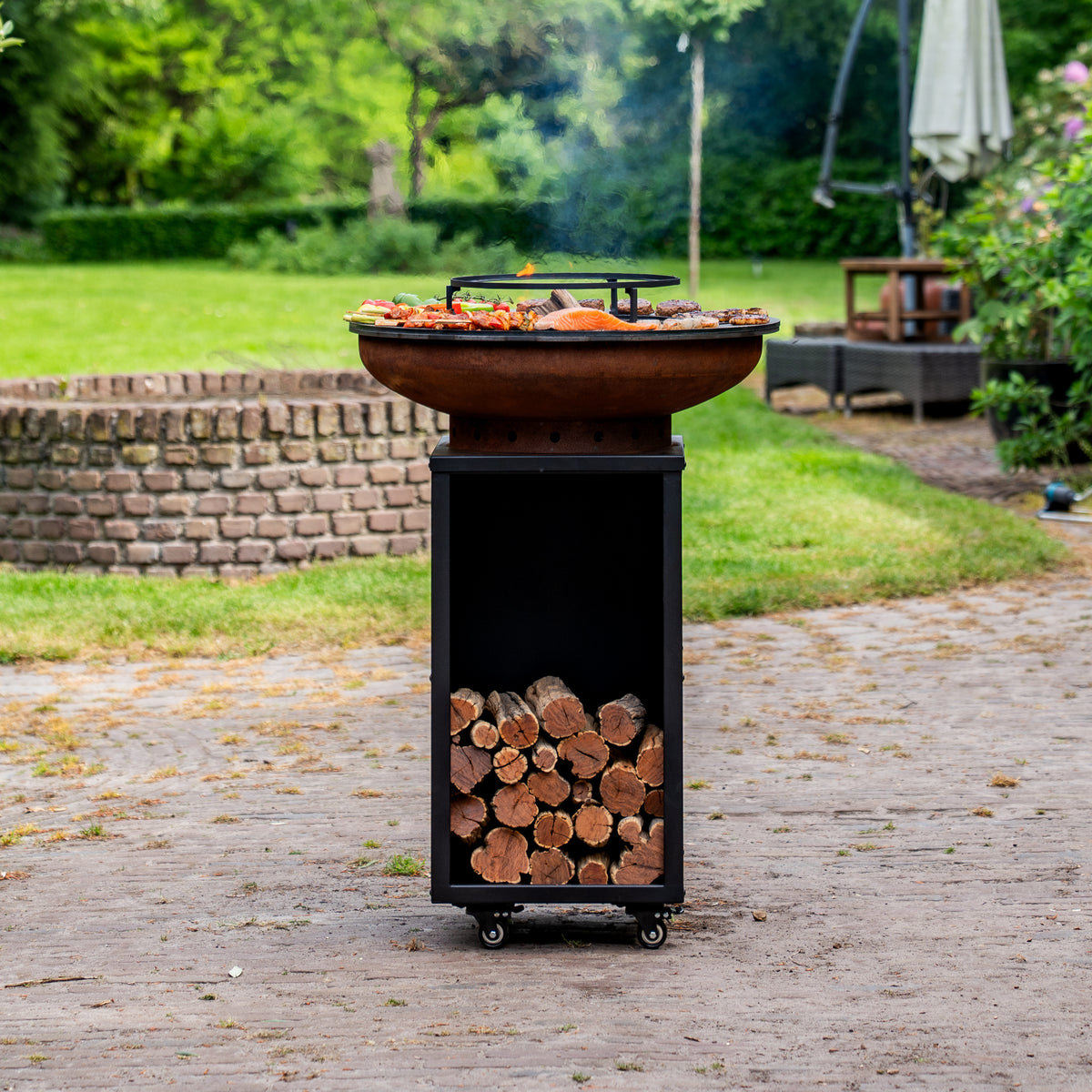 Barbacoa Plancha Grill Acero Corten Blackline 8mm Camarada 2.0 - Con atizador y leñero Ø70cm