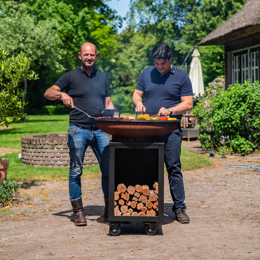 Barbacoa Plancha Grill Hermano XXL Acero Corten Blackline - Con atizador y leñero Ø80cm 8mm