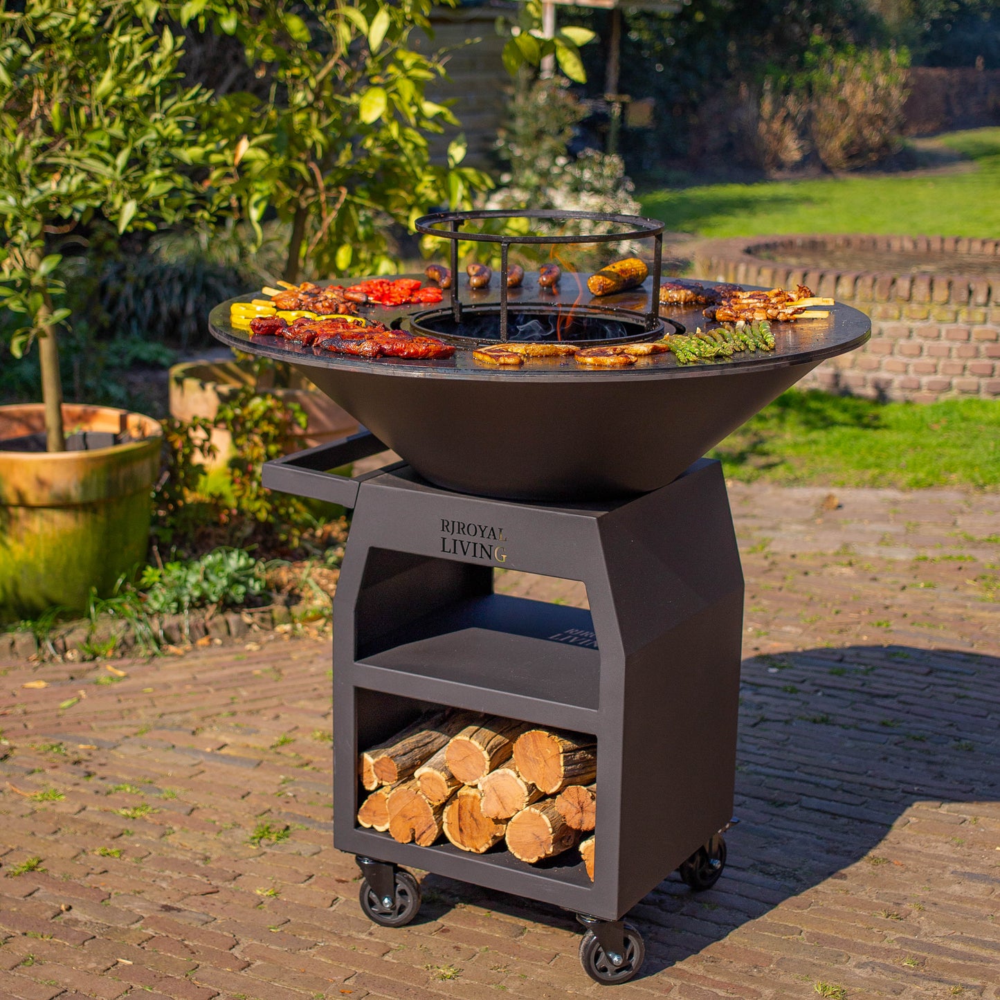 Barbacoa Plancha Grill Maestro XXXL Ø100cm Blackline - Con Ruedas Grandes y Almacenamiento de Leña