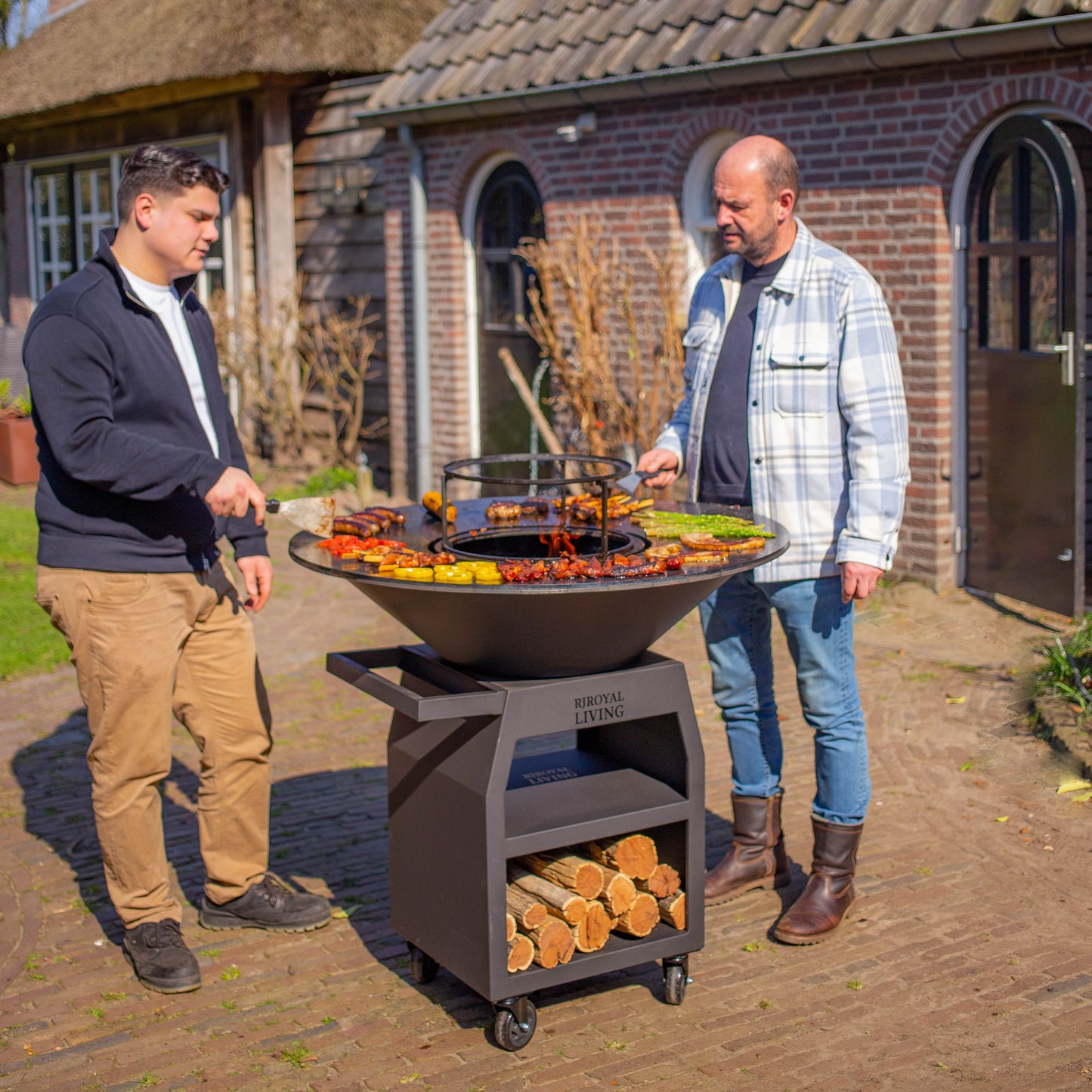 Barbacoa Plancha Grill Maestro XXXL Ø100cm Blackline - Con Ruedas Grandes y Almacenamiento de Leña