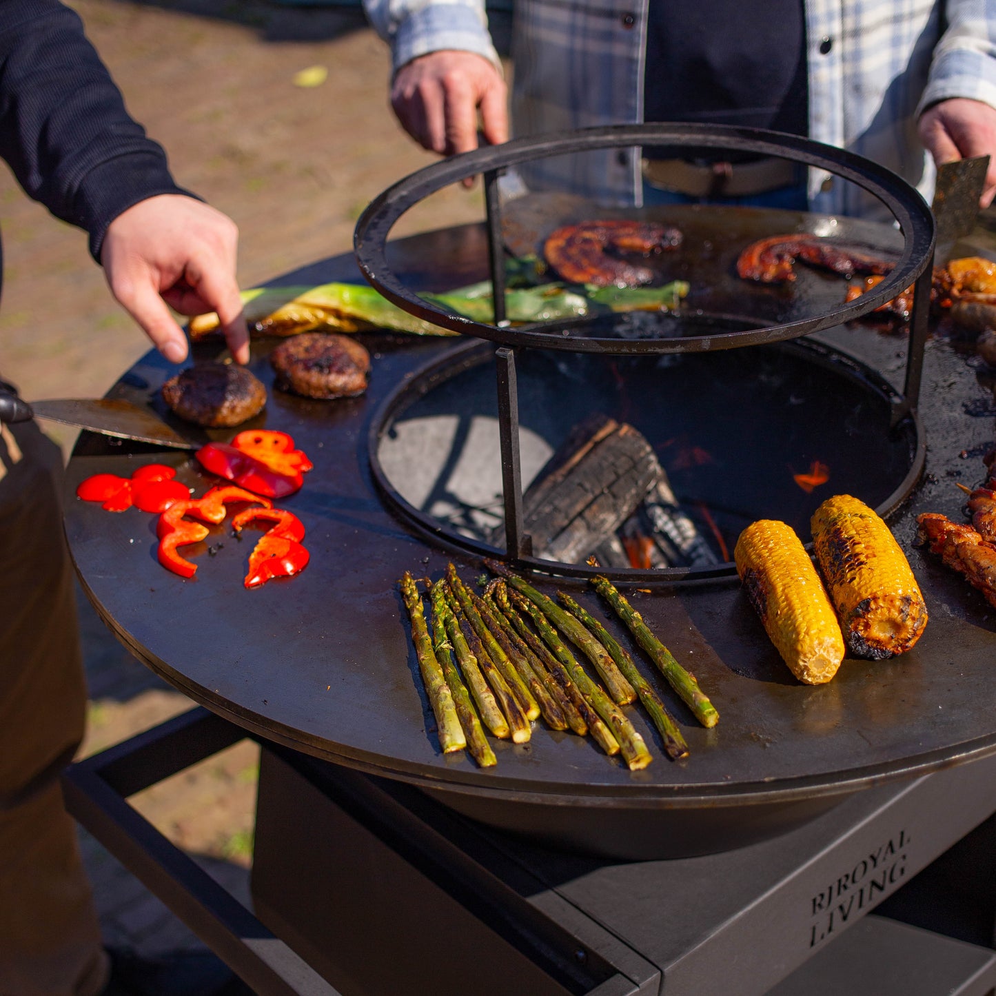 Barbacoa Plancha Grill Maestro XXL Ø80cm Blackline - Con atizador y almacén de leña