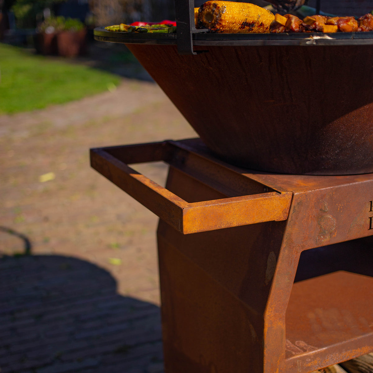 Barbacoa Plancha Grill Maestro XXL Ø80cm Acero Corten - Con atizador y leñero